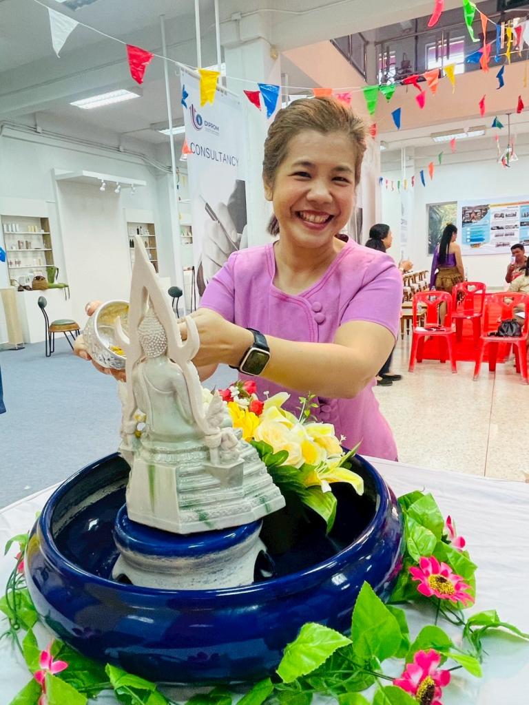สืบสานประเพณีสงกรานต์ ประจำปี 2568