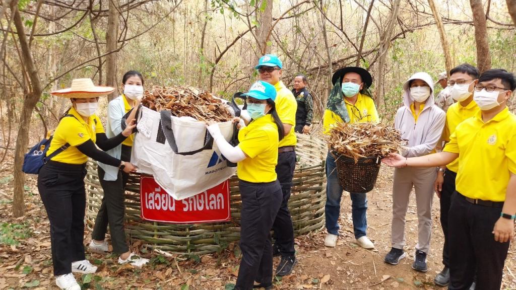 DC3 ร่วมกิจกรรม "ชิงเก็บ งดเผา" วันรณรงค์ให้ปลอดควันพิษจากไฟป่า 2568