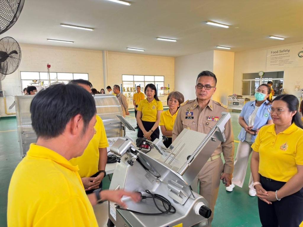 รองผู้ว่าฯ พิจิตร เข้าเยี่ยมชม DC3 เตรียมต่อยอดการพัฒนาเศรษฐกิจฐานรากจังหวัดพิจิตร