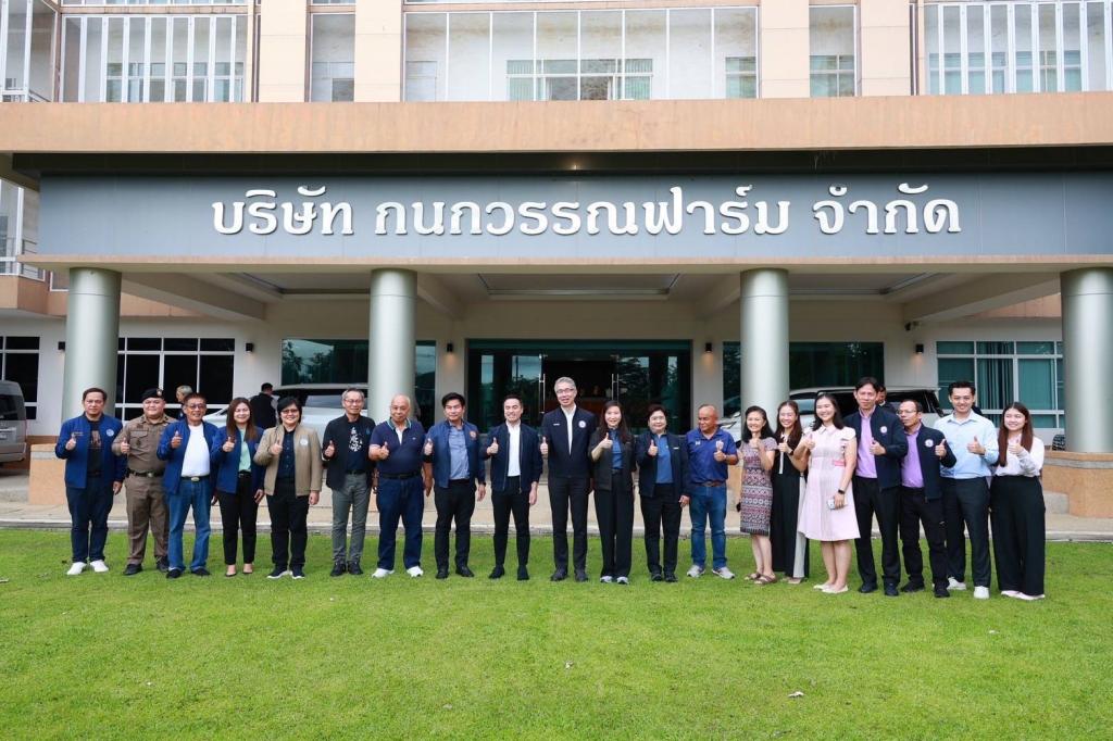 ”รมว.ขิง“ แท็คทีม “กระทรวงอุตฯ” และ ”ดีพร้อม“ ลงพื้นที่เมืองปากน้ำโพ เยี่ยมชม บ. เควีเอส รง.แปรรูปไก่สด ต้นแบบเกษตรกรรมสู่เกษตรอุตสาหกรรมอย่างยั่งยืน ตามนโยบาย รมว.เอกนัฏ