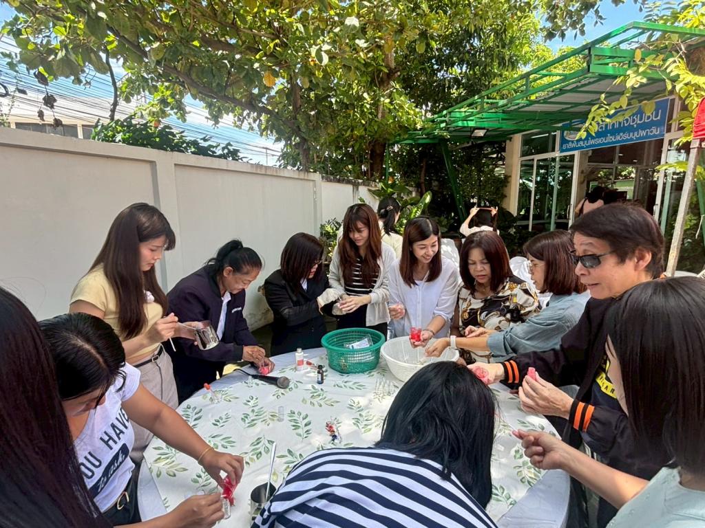 โครงการสัมมนาและศึกษาดูงาน เรื่อง การพัฒนาประสิทธิภาพบุคลากรสู่ความสำเร็จ ดีพร้อม 3 "เปลี่ยนคนขี้อาย เป็นนักพูดมืออาชีพ"