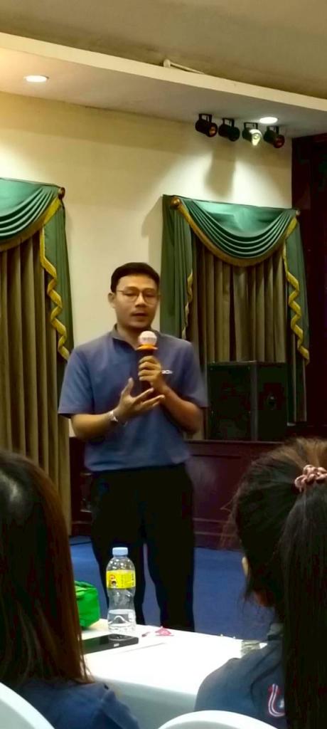 โครงการสัมมนาและศึกษาดูงาน เรื่อง การพัฒนาประสิทธิภาพบุคลากรสู่ความสำเร็จ ดีพร้อม 3 "เปลี่ยนคนขี้อาย เป็นนักพูดมืออาชีพ"