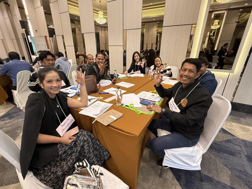 “ดีพร้อมคอมมูนิตี้ (DIPROM Community)   ที่นี่มีแต่ให้” ยกระดับศักยภาพนักธุรกิจชุมชนคนรุ่นใหม่ next generation