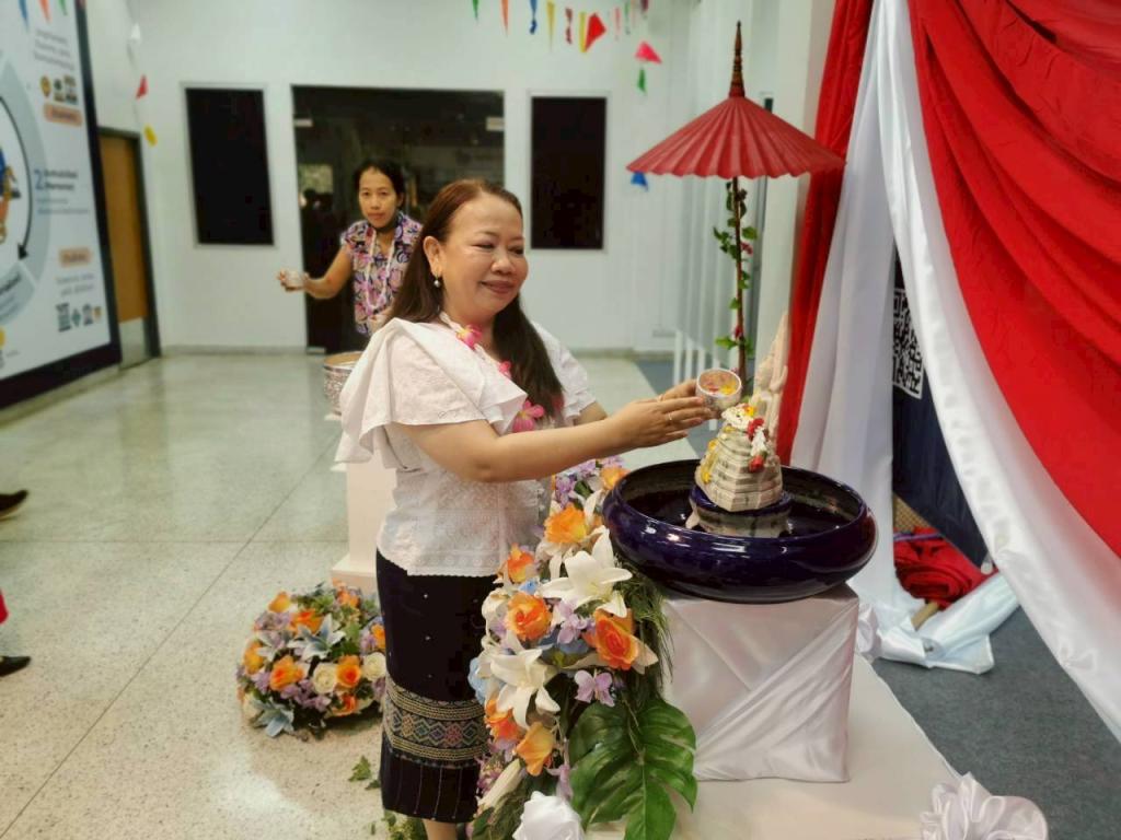 DIPROM CENTER 3 สืบสานประเพณีไทย พร้อมใจกันในวันสงกรานต์