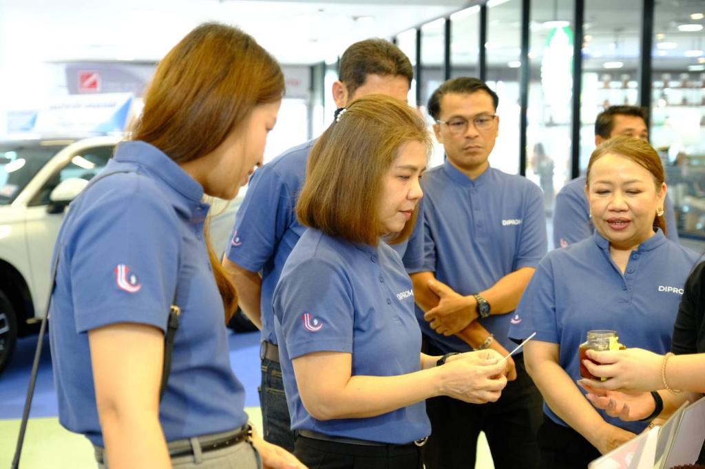“DIPROM Center 3 ขับเคลื่อนนโยบายเศรษฐกิจฐานรากสู่สากล เปิดเวทีเชื่อมโยงผู้ประกอบการไทยพบผู้ส่งออก (Buyer) ยกระดับสินค้าเกษตรและนวัตกรรมสู่ Future Economy”