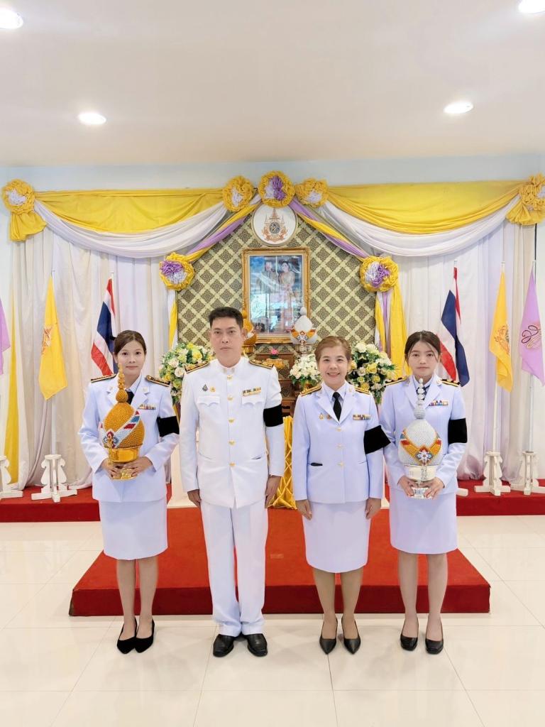 DIPROM CENTER 3 ร่วมพิธีถวายเครื่องราชสักการะ และจุดเทียนถวายพระพรชัยมงคล เนื่องในโอกาสพระราชพิธีมหามงคลเฉลิมพระชนมพรรษา 4 รอบ สมเด็จพระนางเจ้าฯ พระบรมราชินี 3 มิถุนายน 2569