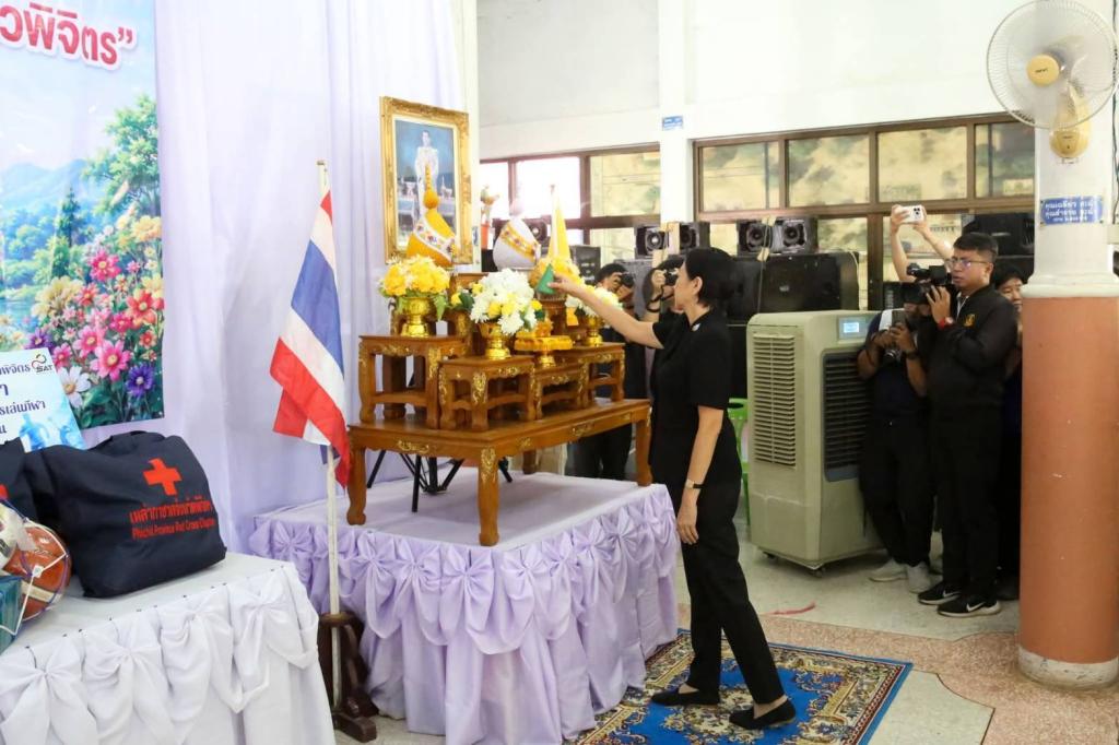 DIPROM CENTER 3 ออกหน่วยบริการประชาชน โครงการ “บำบัดทุกข์ บำรุงสุข สร้างรอยยิ้มให้ชาวพิจิตร” ครั้งที่ 9 พื้นที่ อำเภอดงเจริญ จังหวัดพิจิตร