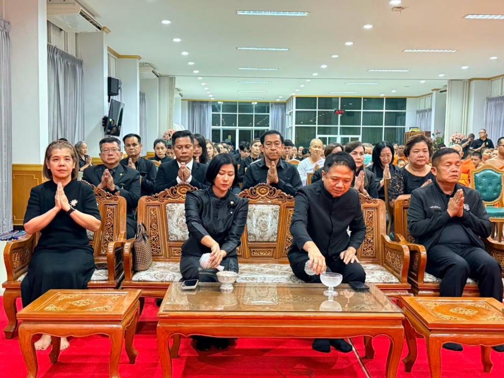 DIPROM CENTER 3 ร่วมพิธีบำเพ็ญกุศลสวดพระอภิธรรม อุทิศถวายพระกุศล แด่สมเด็จพระเจ้าลูกเธอ เจ้าฟ้าพัชรกิติยาภา นเรนทิราเทพยวดี กรมหลวงราชสาริณีสิริพัชร มหาวัชรราชธิดา