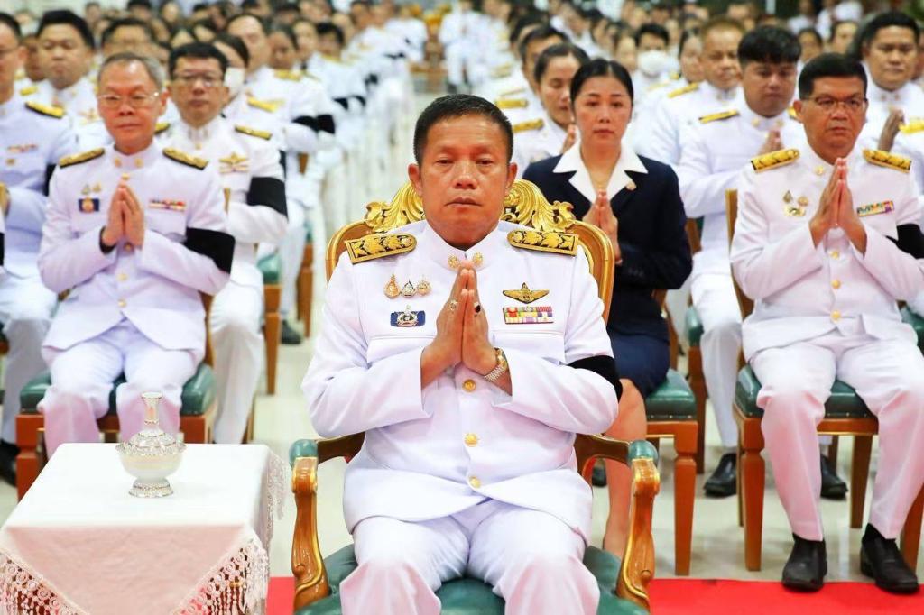 DIPROM CENTER 3 ร่วมพิธีเจริญพระพุทธมนต์และทำบุญตักบาตรถวายเป็นพระกุศล เนื่องในโอกาสฉลองพระชนมายุ 99 พรรษา สมเด็จพระอริยวงศาคตญาณ สมเด็จพระสังฆราช สกลมหาสังฆปริณายก .