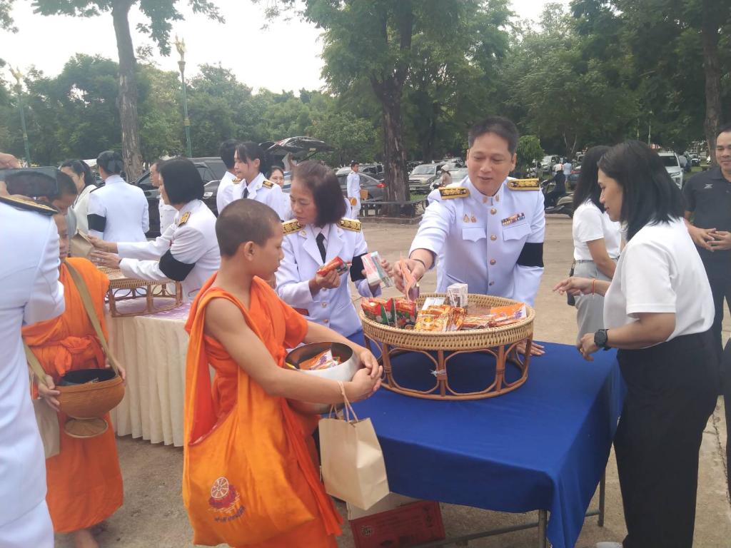DIPROM CENTER 3 เข้าร่วมพิธีเจริญพระพุทธมนต์ พิธีถวายพระพรชัยมงคล และพิธีทำบุญตักบาตรถวายเป็นพระราชกุศล เนื่องในโอกาสวันคล้ายวันประสูติพระเจ้าวรวงศ์เธอพระองค์เจ้าโสมสวลี กรมหมื่นสุทธนารีนาถ