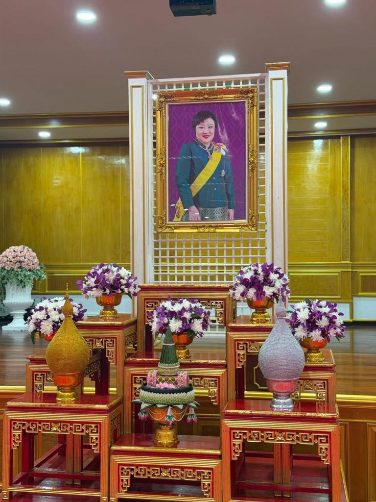 DIPROM CENTER 3 เข้าร่วมพิธีเจริญพระพุทธมนต์ พิธีถวายพระพรชัยมงคล และพิธีทำบุญตักบาตรถวายเป็นพระราชกุศล เนื่องในโอกาสวันคล้ายวันประสูติพระเจ้าวรวงศ์เธอพระองค์เจ้าโสมสวลี กรมหมื่นสุทธนารีนาถ