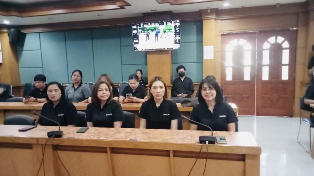 DIPROM CENTER ๓ เข้าร่วมพิธีเจริญพระพุทธมนต์ และบำเพ็ญจิตตภาวนา ผ่านสื่ออิเล็กทรอนิกส์ เพื่อถวายเป็นพระราชกุศลฯ