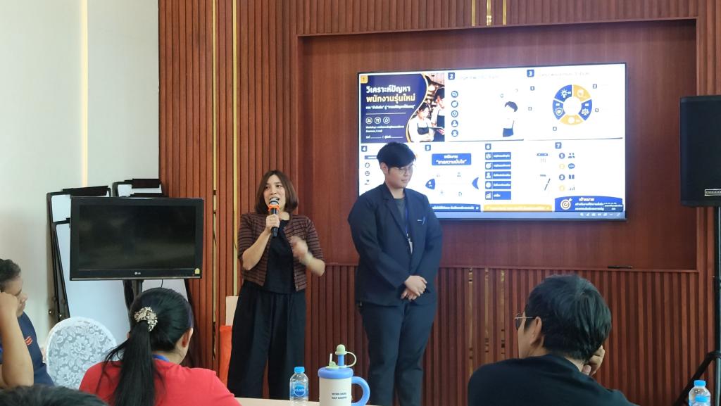 DIPROM CENTER 3 ติดอาวุธ “คพอ. 440 อุทัยธานี” เสริมแกร่งผู้ประกอบการทุกมิติ เปลี่ยนองค์ความรู้สู่เครื่องมือธุรกิจ ต่อยอดศักยภาพ สร้างนักบริหารธุรกิจยุคใหม่แบบมืออาชีพ