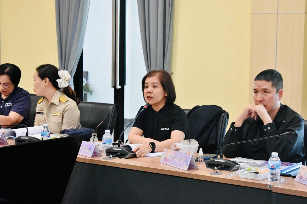 DIPROM CENTER 3 ร่วมประชุมคณะอนุกรรมการบริหารกองทุนพัฒนาเอสเอ็มอีตามแนวประชารัฐ ประจำจังหวัดอุทัยธานี ครั้งที่ 1/2569